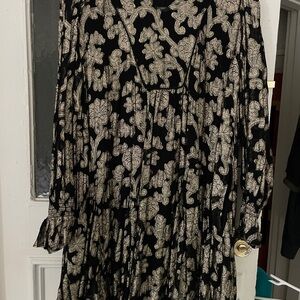 ANTHROPOLOGY Elegant Black and Gold Dress Tunic style